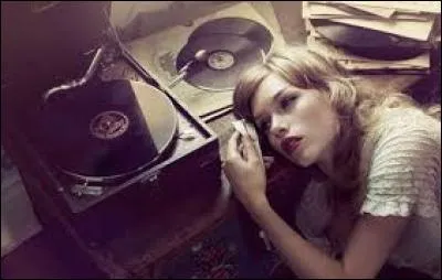 "V" comme "vinyle". Sous lequel de ces formats n'existe pas ce support audio ?