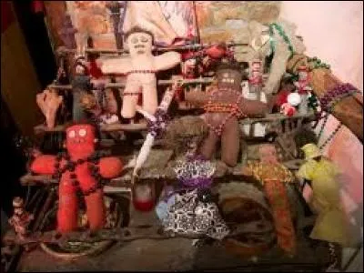 "V" comme "vaudou". De quel continent est originaire ce fameux culte, très répandu et pratiqué de nos jours dans les Etats insulaires des Caraïbes ?