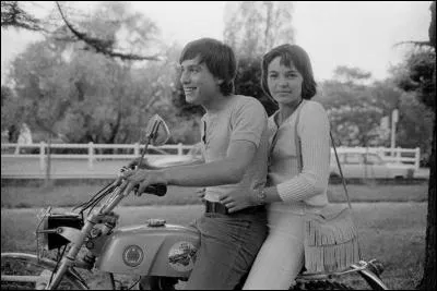 Encore un saut dans le temps puisque nous sommes dans le Montmartre des années 70. On y suit le parcours personnel et professionnel de Jérôme, 16 ans, tiraillé par ses premiers émois amoureux et d'autres doutes existentiels.