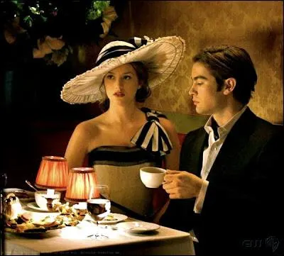 A plusieurs reprises dans la série, on visualise les rêves et cauchemars de Blair, lesquels sont invariablement des extraits de films avec quelle actrice dont elle est fan ?