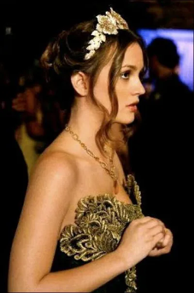 Le surnom de la brunette, qui est en fonction de "Reine du lycée" et de peste en chef est ?