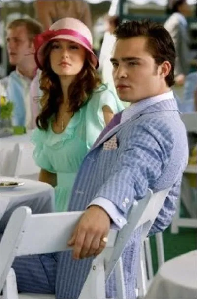 Quel est le nom de l'hôtel de Chuck ?