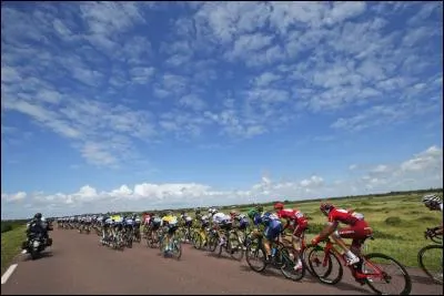 Qui a perdu 1"45 au général dans l'étape 2 ?