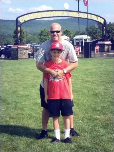 Comment s'appelle son père ?