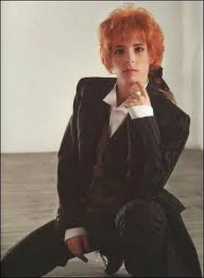 Parmi ces singles de Mylène Farmer, lequel est sorti en 1988 ?