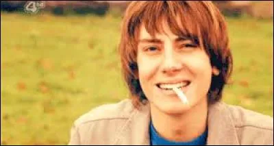 Qui est-ce ? Que lui arrive-t-il ?