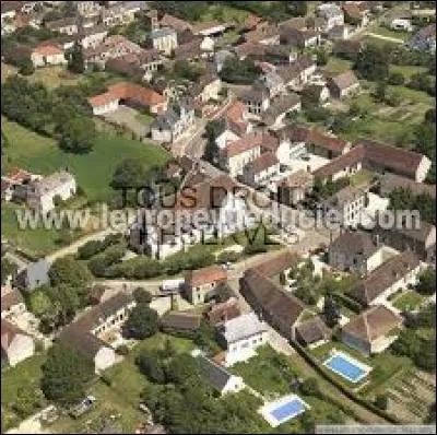 Nous prenons de la hauteur en survolant Sormery. Nous sommes dans le ciel de l'Yonne, dans la nouvelle région ...