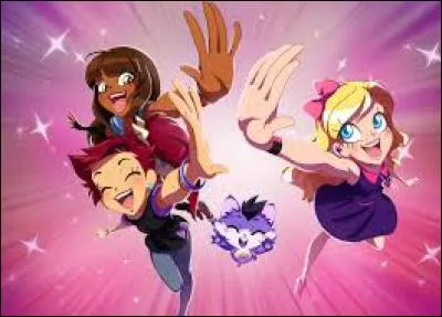 Laquelle de ces filles n'est pas insensible au charme de Kyle ?