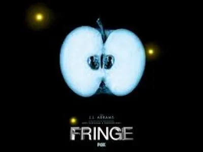 Dans le monde parall&egrave;le de Fringe tous les acteurs ont leur alter ego, et il est parfois bien difficile de les reconnaitre, quelle est la seule diff&eacute;rence majeure (visible l'�il nu) entre les 2 Olivia Dunham (Dana Torv) ?