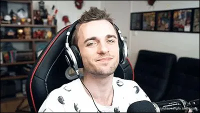Que dit généralement Squeezie à la fin de ses vidéos ?