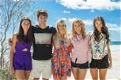 Evie est copine avec Mimmi, Sirena et Ondina.