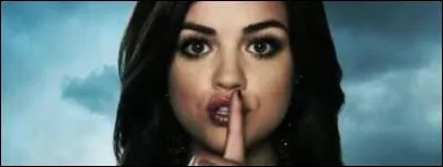 Avec qui Aria est-elle sortie ?