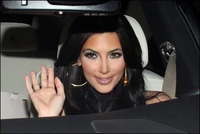 Quel est le nom du joueur de la NBA qui s'est marié avec Kim Kardashian ?