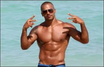 Tu as un jour de congé, tu :