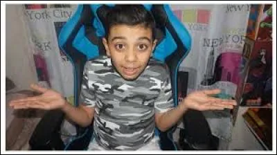 Ce mec a une chaîne YouTube.