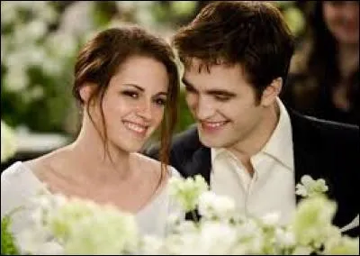 REVELATION PARTIE 1
Où Edward et Bella fêtent-ils leur lune de miel ?