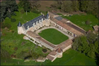 Dans quelle commune se trouve le château de l'Herbaudière édifié en partie au tout début du XVII ème siècle?