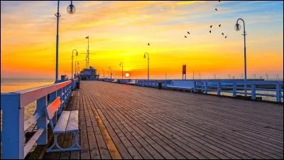 Certaines des localités ci-dessous se trouvent en bord de mer. Lesquelles ?