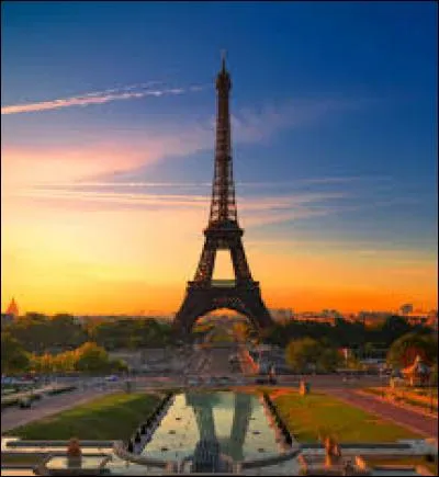 Qui chante "Place des grands hommes" ?