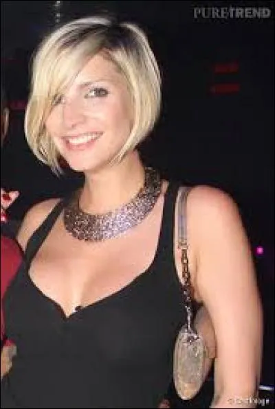 Qui est cette blonde ?