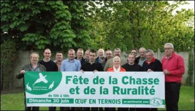 Dans quel département se situe la commune française d'uf-en-Ternois ?
