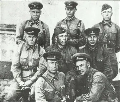 Le r&ocirc;le du NKVD &eacute;tait...