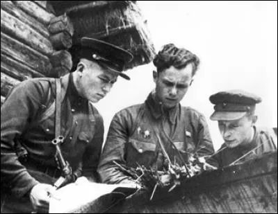 Durant quelle bataille le NKVD joua-t-il un r&ocirc;le d&eacute;cisif ?