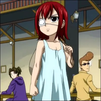 Que faisait Erza avant de rejoindre la guilde de Fairy Tail ?