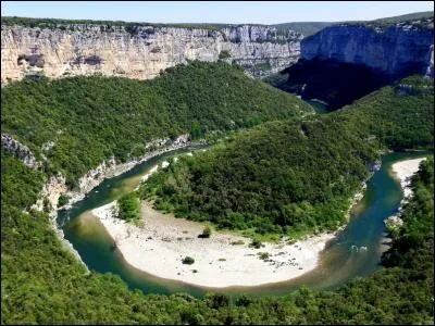 Où peut-on découvrir le « Cirque de la Madeleine » en France ?