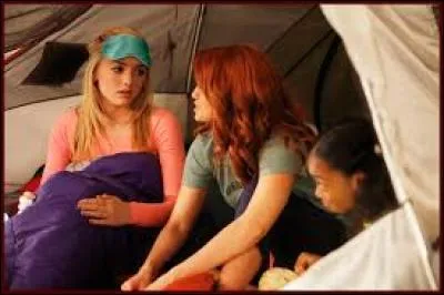 Laquelle de ces filles a une meilleure amie nommée Rosie ?