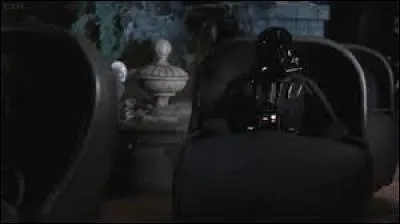 Voilà qui est amusant comme utilisation du méchant de Lucas ! Où l'a-t-on placé ici ?