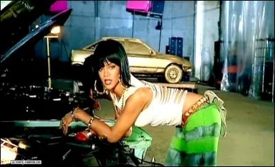 Rihanna a deux frères ; comment s'appellent-ils ?