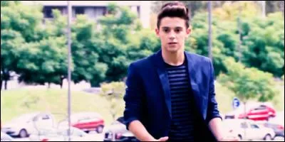 Comment s'appelle-t-il dans la série "Violetta" ?