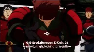 Que fait Kirito dès que Klein approche une fille qui l'accompagne ou qu'il connaît ?