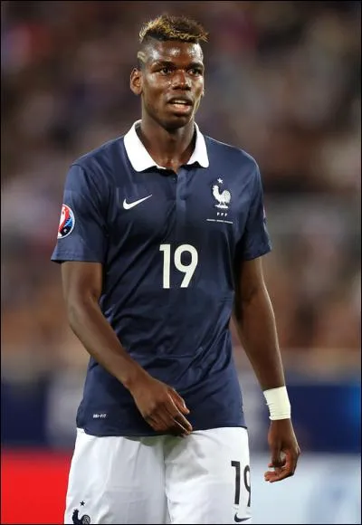 Où joue Paul Pogba ?