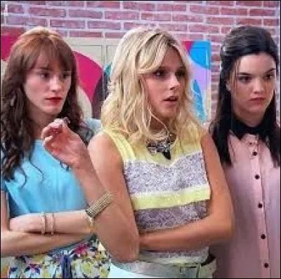 Comment s'appellent les deux meilleures amies d'Ámbar ?