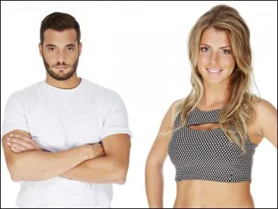 Lorsqu'ils sont arrivés dans la maison, Emilie et Loïc ont changé leurs âges qui sont :