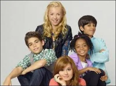 Combien y a-t-il d'enfants adpotés dans la famille Ross ?