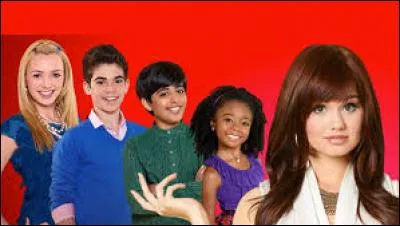 Comment s'appelle la mère des quatre enfants Ross ?