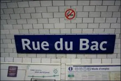 La station Rue du bac est desservie par :
