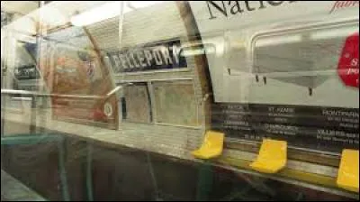 La station Pelleport est desservie par :