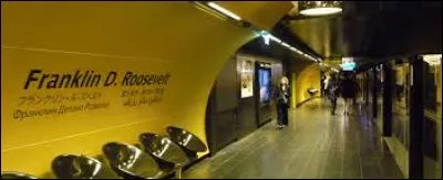 La station Franklin Roosevelt est desservie par :