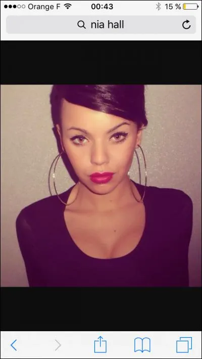 Quel est le vrai prénom de Niia-Hall ?