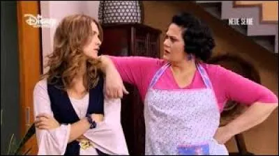 Quels sont les personnages sur la photo ?