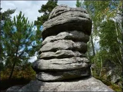 Quel "pays" a comme surnom : le Rocher ?