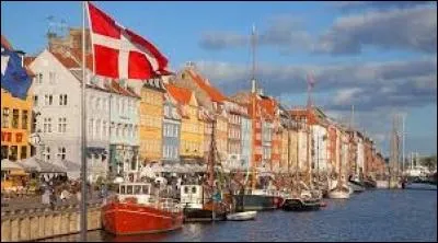 "D" comme "Danemark". Cliquez sur l'image représentant le célèbre monument situé dans ce pays :