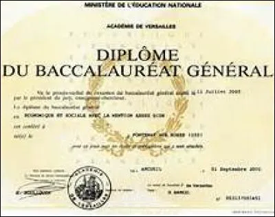 Jimmy37520, toujours doué de tact, t'a rappelé avec gentillesse que tu allais pouvoir profiter d'une année scolaire sans examens, contrairement à l'année d'après où tu passerais dans toutes les filières :