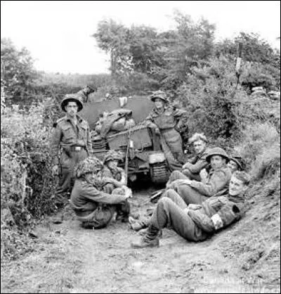 Les historiens ont pu distinguer cinq phases différentes durant la bataille de Normandie. Quelle est la première ?