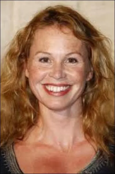 Comment s'appelle la mère de Julien ?