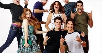 Quel est le premier personnage à apparaître dans le générique ?